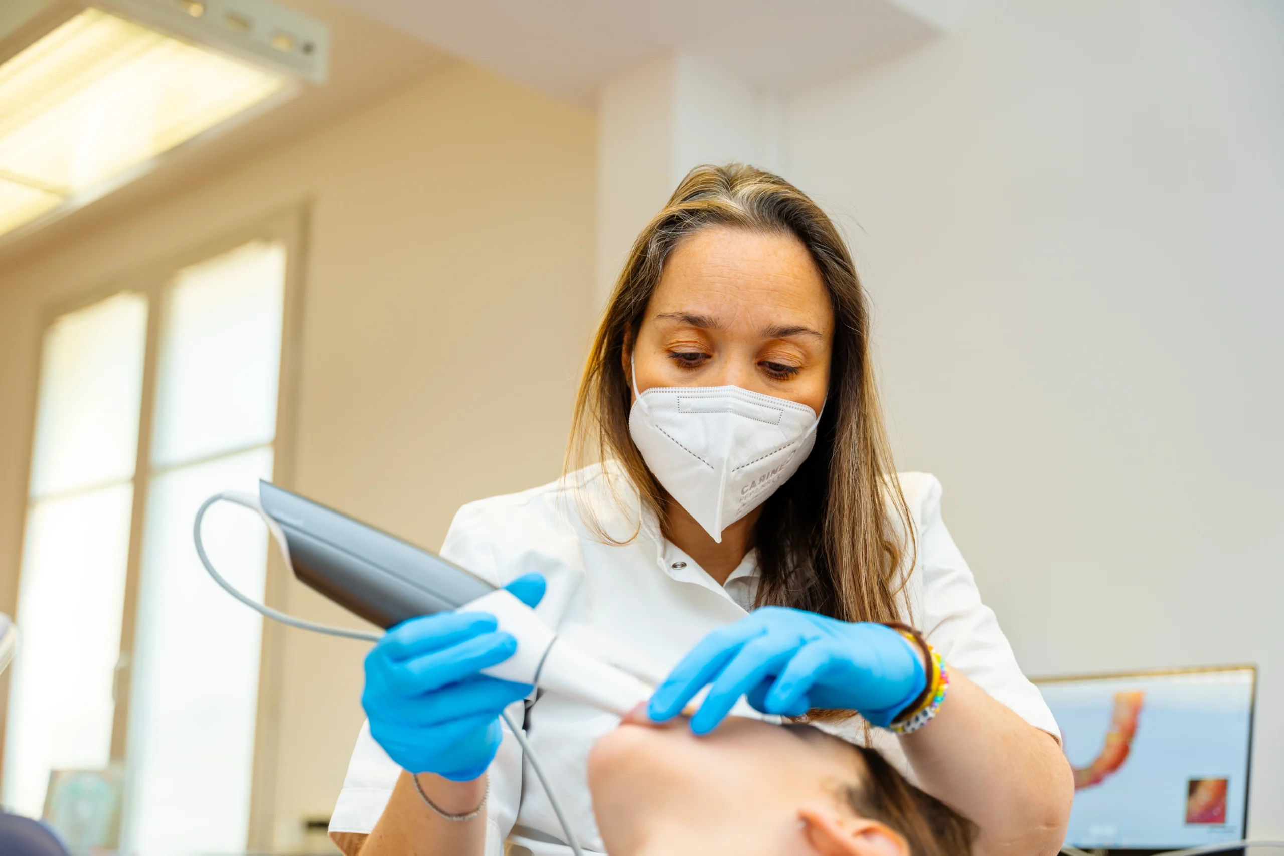 empreinte-optique-consultation-orthodontiste-puteaux-nanterre